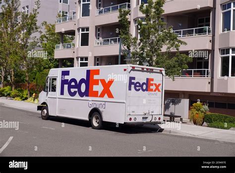 <b>FEDEX</b> OFFICE PRINT & SHIP CENTER - 14 Photos & 58 Reviews - 518 Central Way, <b>Kirkland</b>, Washington - Printing Services - Phone Number - Yelp. . Fedex kirkland wa